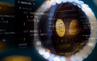 丹东 api php源码,下载的php源码怎么运行呢？